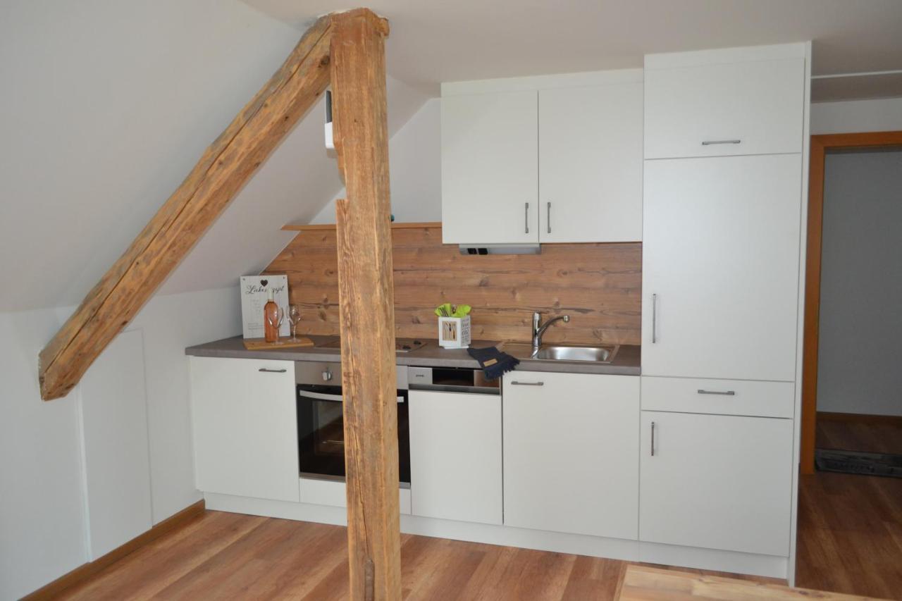Ferienwohnung Biohof Auinger, Der Tiererlebnishof Aurach am Hongar Exterior foto
